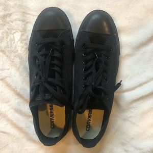 coverse low top monochrome black canvas sneakers lace up men’s 9 women’s size 11